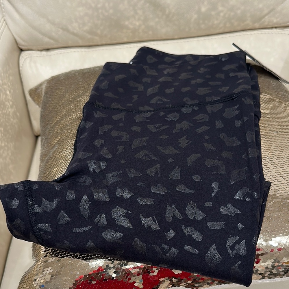 Under Armour Black Geometric Leggings